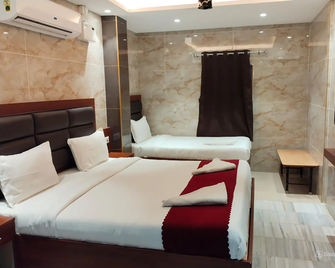 Hotel Shanmuga Paradise - Rameswaram - Wohnzimmer