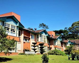 Apartment With Two Floors, Near Lago Negro, With Internet, Furnished And Air Conditioned - Gramado - Gebäude