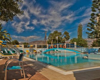 Hotel Olympic - Κάρπαθος - Πισίνα