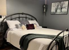 Welcome to our centrally located, Mountain IdaHome - Mountain Home - Bedroom