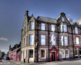 Homesly The George Hotel - Montrose - Edificio
