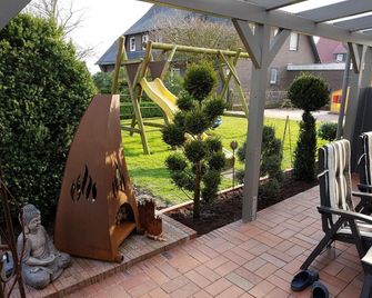 Hausnordlicht Dachspitze - 도르눔 - 파티오