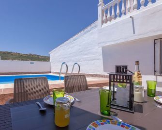 Casa Pepita - Cacin - Piscina