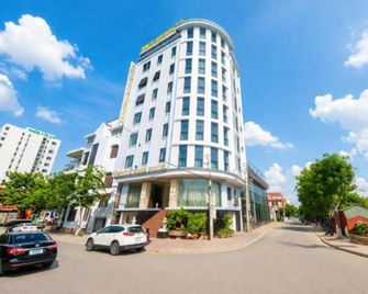 White Rose Hotel - Dong Hoi - Building