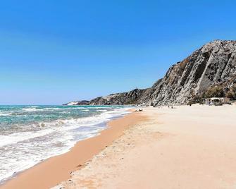 Villa Alessi - Dimora Storica - Racalmuto - Spiaggia