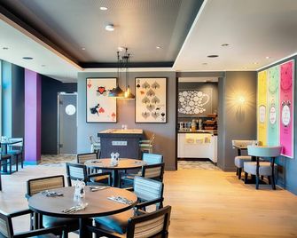 Premier Inn Lübeck City Stadtgraben - Lübeck - Restaurant
