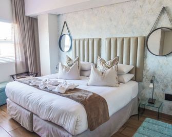 55 on Main Guesthouse and Spa - Fish Hoek - Bedroom