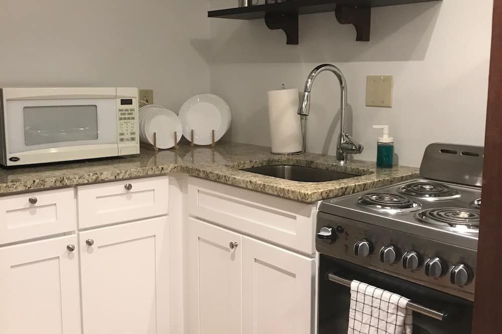 Close to Ellis Hospital, Union College, Casino and Proctors - Niskayuna - Kitchen
