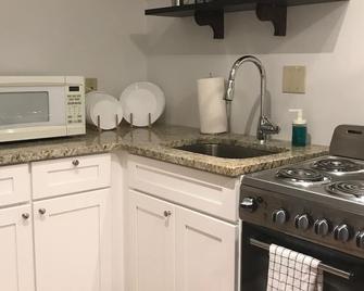 Close to Ellis Hospital, Union College, Casino and Proctors - Niskayuna - Kitchen