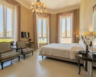 Villa Mosca Charming House - Alghero - Bedroom