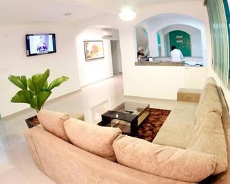 Santorini Hotel - Santarém - Living room