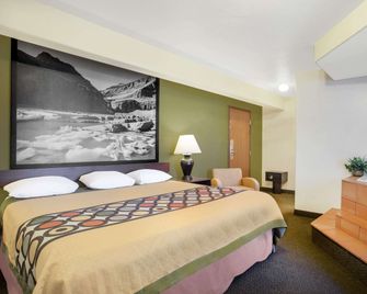 Super 8 by Wyndham Livingston Yellowstone - Livingston - Schlafzimmer