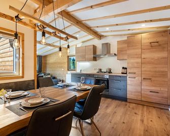 Alpenchalet zum Hirsch - Aschau im Zillertal - Cuisine