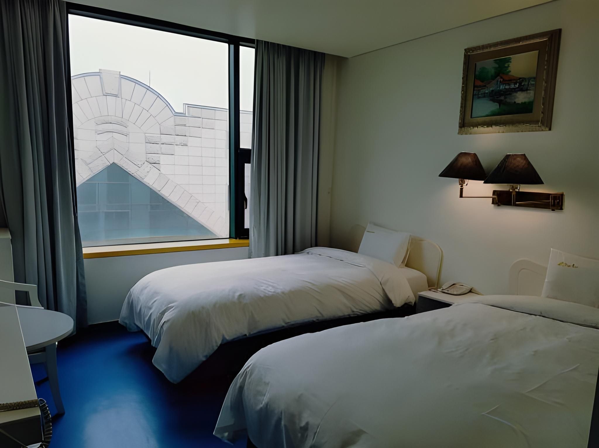 دونج سول هوتل