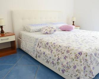 Appartamenti Le Giare Acciaroli - Acciaroli - Slaapkamer