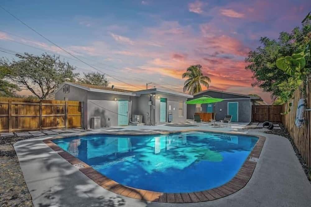 Relax And Enjoy Fort Lauderdale Beach! - فورت لاودردال - حوض السباحة