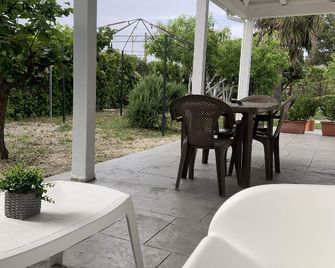 Aragon Cottage Appartament - Le Castella - Terasa