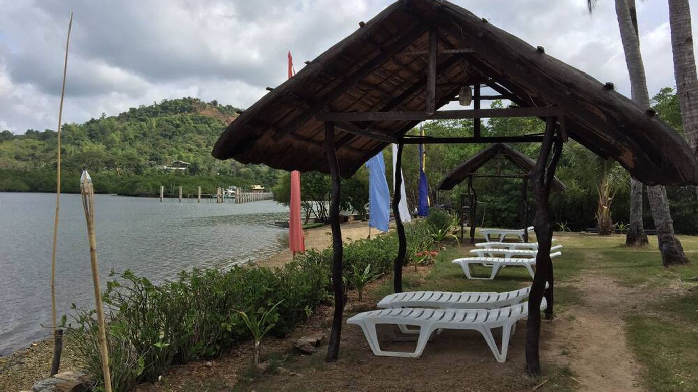 Discovery Island Resort