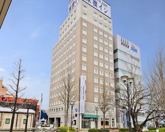 Toyoko Inn Maebashi Ekimae - Maebashi - Bygning