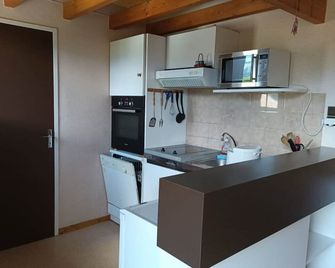Apartment for 4, near slopes and shops, Crest-Voland - Crest-Voland - Кухня