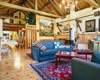 Loft Tovel - Tuenno - Huiskamer