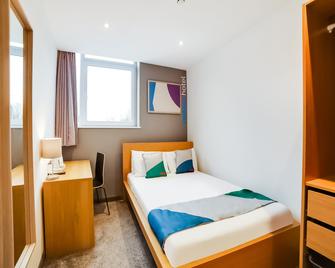 Snooze Hotel - Corby - Slaapkamer