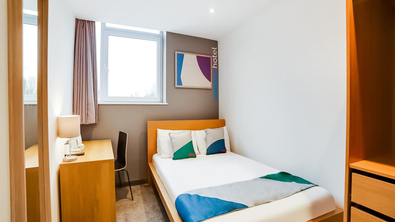 Snooze Hotel