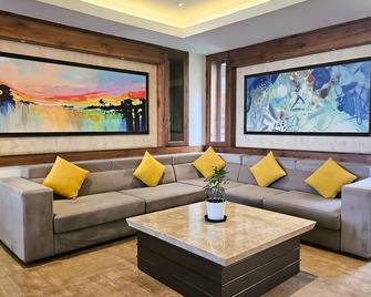 Yashshree Sanderling Mall Road - Darjeeling - Sala de estar