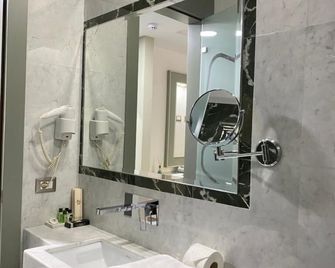 New W Hotel - Tirana