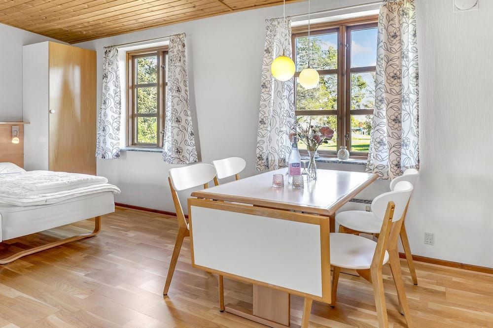 Nice Apartment In Allinge With Kitchen – Sandvig