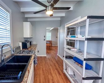 Treehouse Cottage At Cane Bay Walk To Beach! - Kingshill - Cocina
