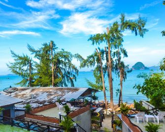 Baan Tubkaek Hotel - Ban Khlong Muang - Вигляд зовні