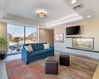 كومفرت إن إيربورت - مانشستر - غرفة معيشة