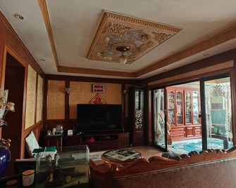 Mommy's home CBD - Τσινγκτάο - Σαλόνι