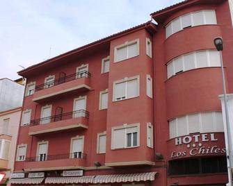 Los Chiles Hotel Restaurante - Villanueva del Arzobispo - Edificio