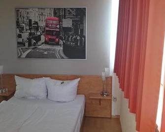Hotel Novostar - Kassel - Bedroom