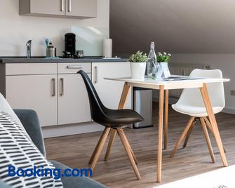 Boutique Apartments Kirchzarten - Kirchzarten - Sala de estar