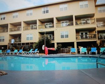 Key West Resort Condo Available only December7-14, 2024 - Key West - Pool
