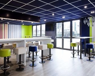 ibis budget Grigny Centre - Grigny - Salle à manger