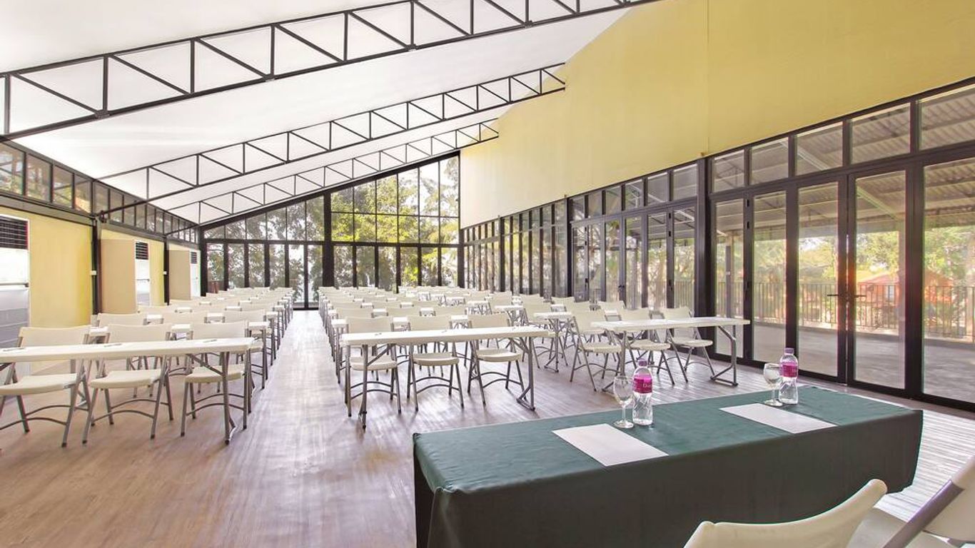 Samed Hideaway Resort