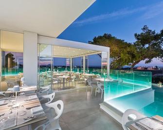 Perla Saracena Hotel & Restaurant - Salve - Basen