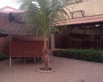 Ouaga Beach Hotel - Uagadugú - Patio