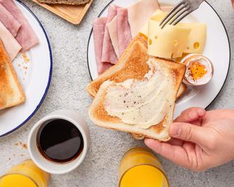 ibis budget Rodez - Rodez - Dining room