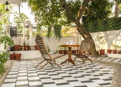 The Nook Home - Gorgeous two storied house in Kaloor - We offer the best . - Ernakulam - Βεράντα