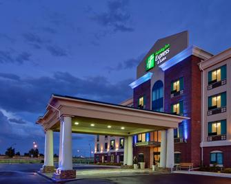 Holiday Inn Express & Suites Medicine Hat Transcanada Hwy 1 By IHG - Medicine Hat - Gebouw
