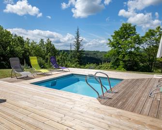 Eco-Lodge Étoile de Jor - Plazac - Piscina