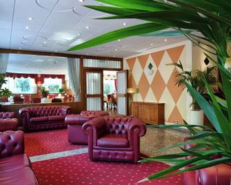 Stella Alpina Hotel e Ristorante - Malesco - Lounge