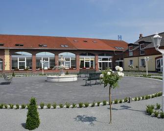 Sport- & Vital-Resort Neuer Hennings Hof - Perleberg