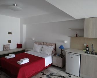 Castelopetra - Katapola