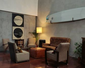 Caruma Surf Hostel - Matosinhos - Sala de estar